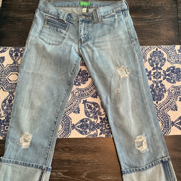 Abercrombie and Fitch Crop Faded cuffed denim - Picture 2 of 6